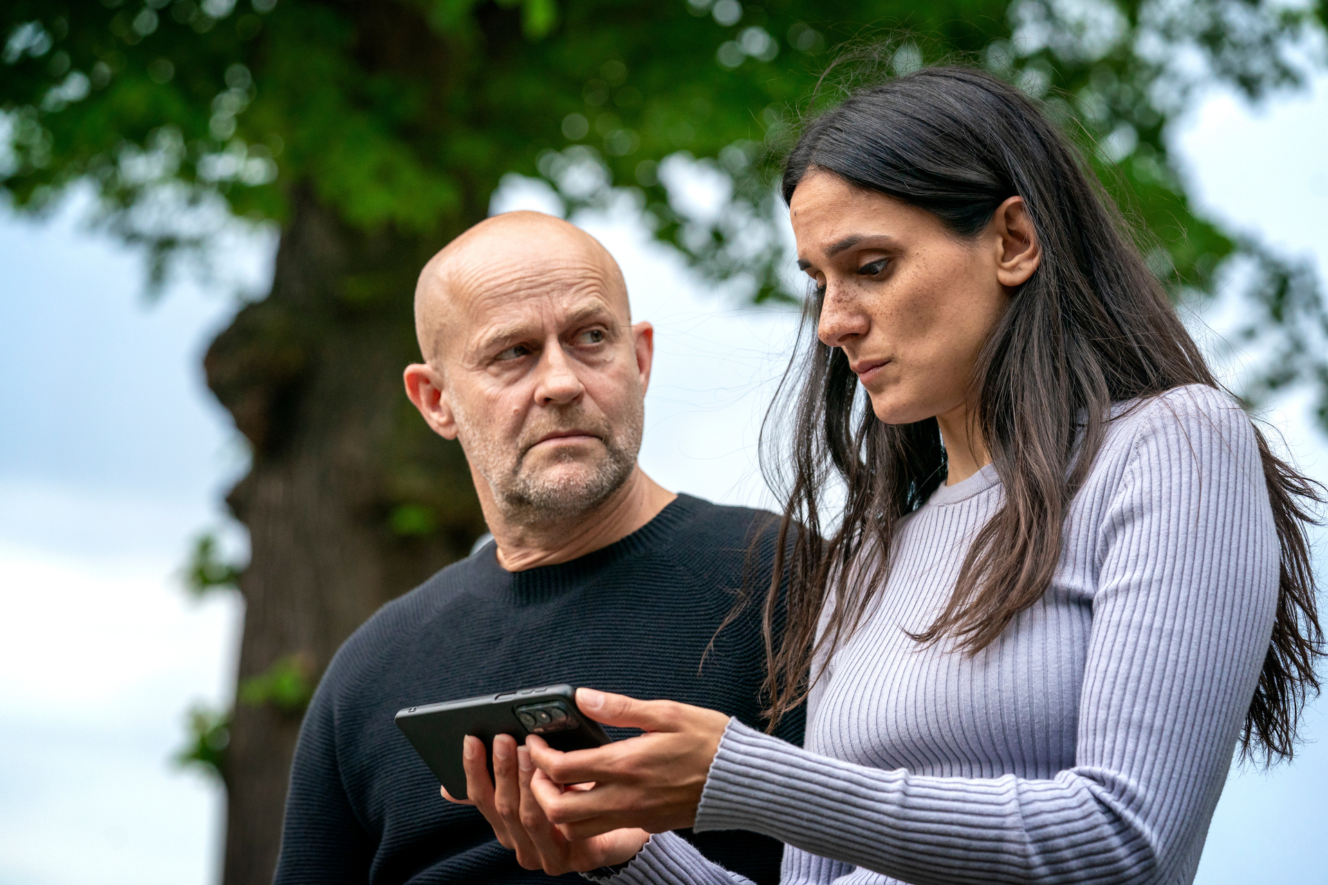 Jenseits_der_Spree_Lieferkosten_inklusive.jpg Jenseits_der_Spree_Lieferkosten_inklusive.jpg